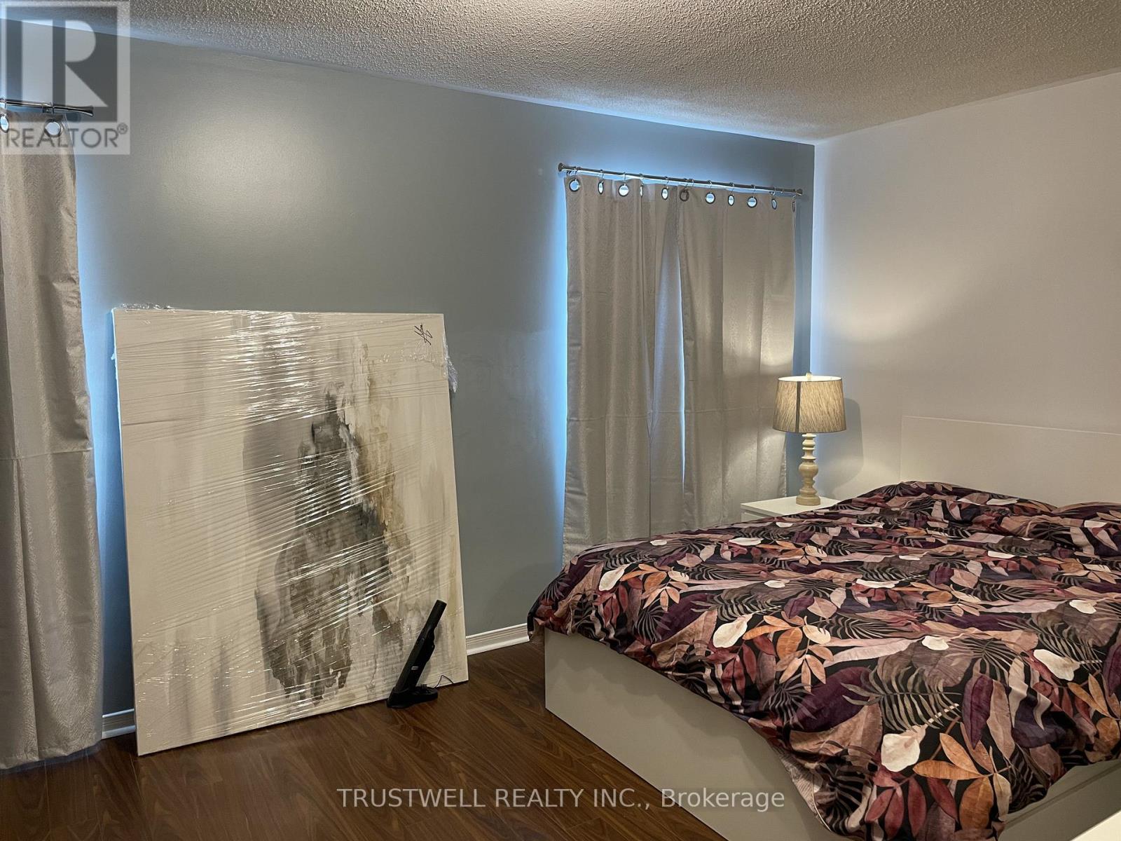 18 Merrill Avenue, Richmond Hill, Ontario  L4B 4E2 - Photo 7 - N12828200