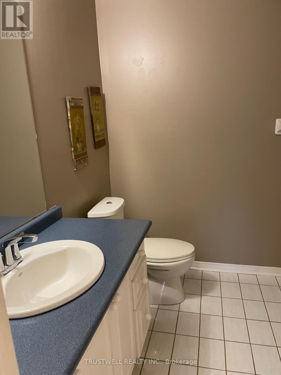 18 Merrill Avenue, Richmond Hill, Ontario  L4B 4E2 - Photo 9 - N12828200