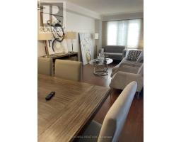 18 MERRILL AVENUE, Richmond Hill, Ontario