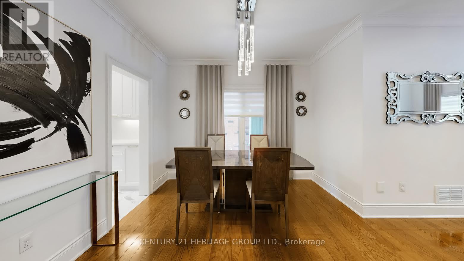 18 Berringer Street, Richmond Hill, Ontario  L4B 4G4 - Photo 6 - N12828220