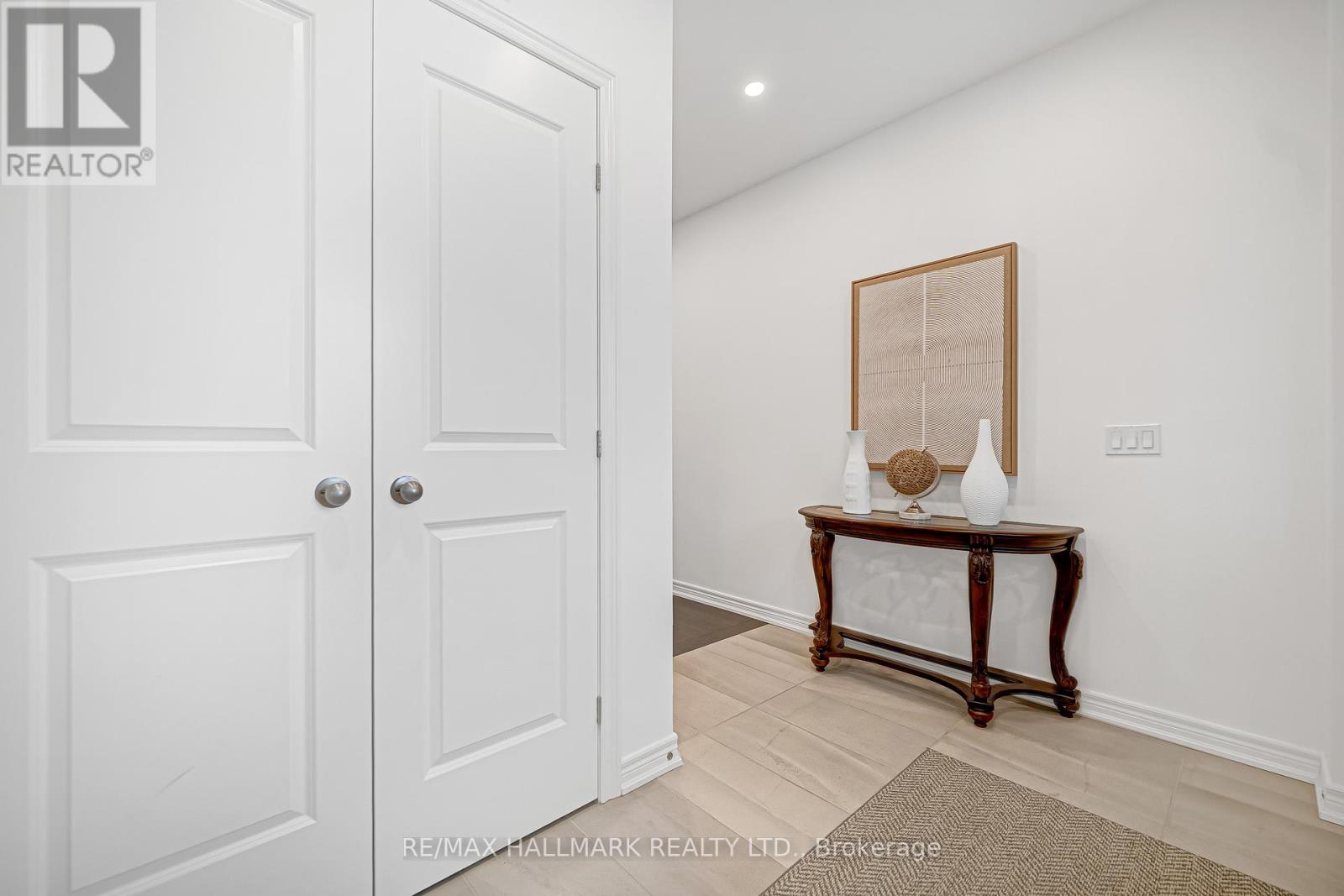 38 Richard Boyd Drive, East Gwillimbury, Ontario  L9N 0S6 - Photo 5 - N12828252