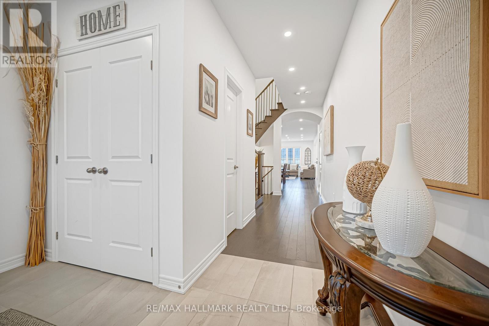 38 Richard Boyd Drive, East Gwillimbury, Ontario  L9N 0S6 - Photo 6 - N12828252