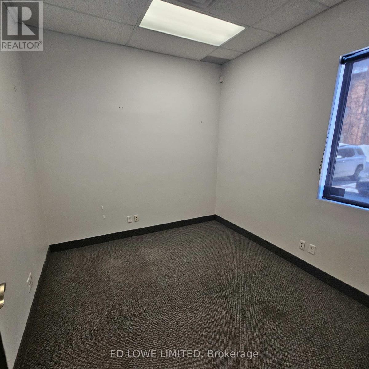 1009 - 74 Cedar Pointe Drive, Barrie (0 North), Ontario  L4N 5R7 - Photo 10 - S12828254