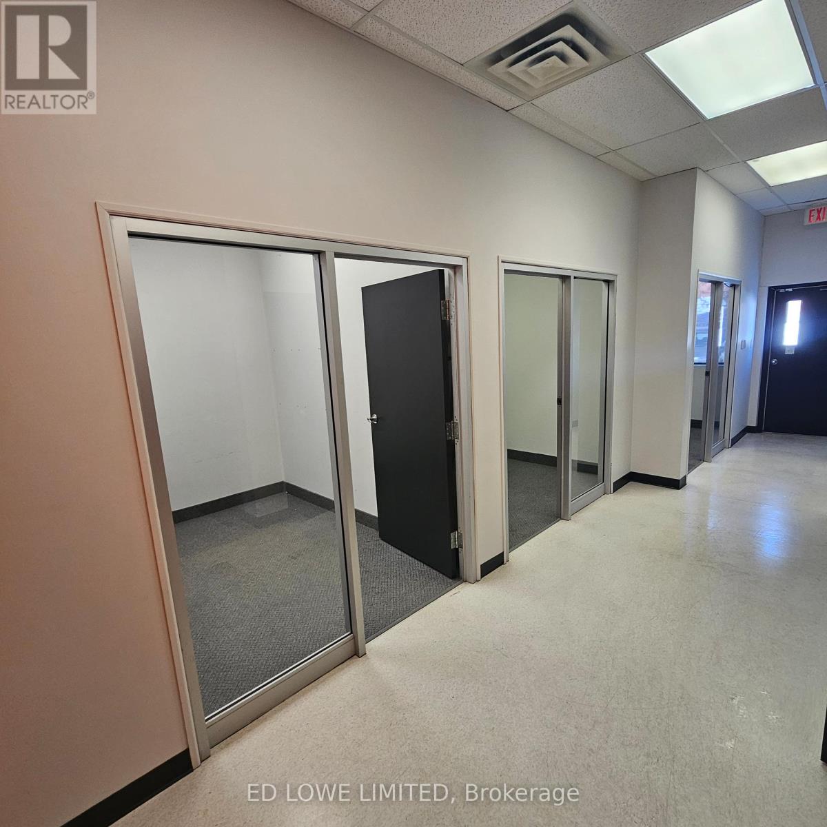 1009 - 74 Cedar Pointe Drive, Barrie (0 North), Ontario  L4N 5R7 - Photo 11 - S12828254