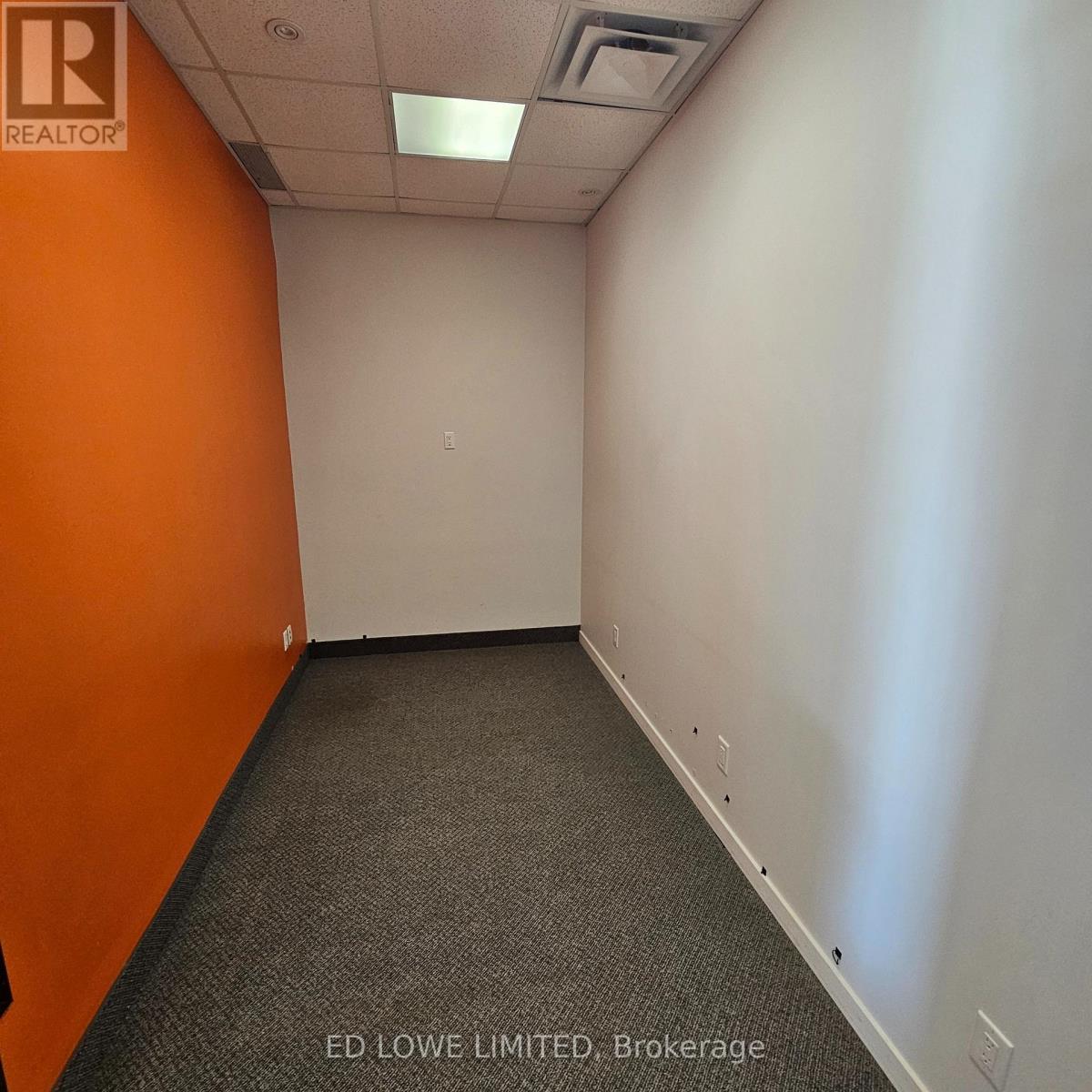 1009 - 74 Cedar Pointe Drive, Barrie (0 North), Ontario  L4N 5R7 - Photo 5 - S12828254