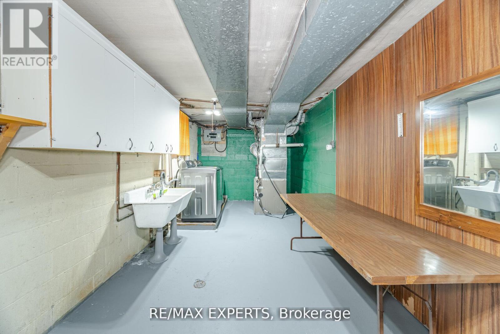 42 Cowley Avenue, Toronto, Ontario  M8B 2E3 - Photo 41 - W12826346