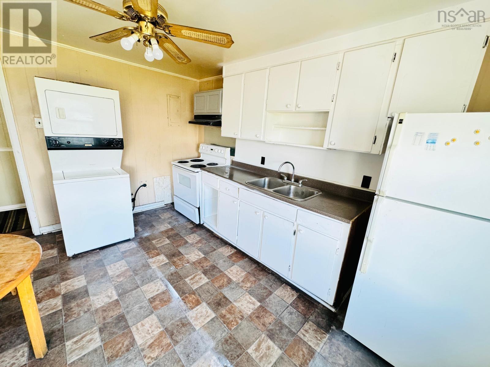 971 Victoria Road, Sydney, Nova Scotia  B1N 1K6 - Photo 17 - 202603413