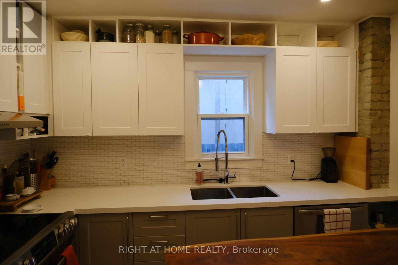 255 Old Weston Road, Toronto, Ontario  M6N 3A7 - Photo 7 - W12828196