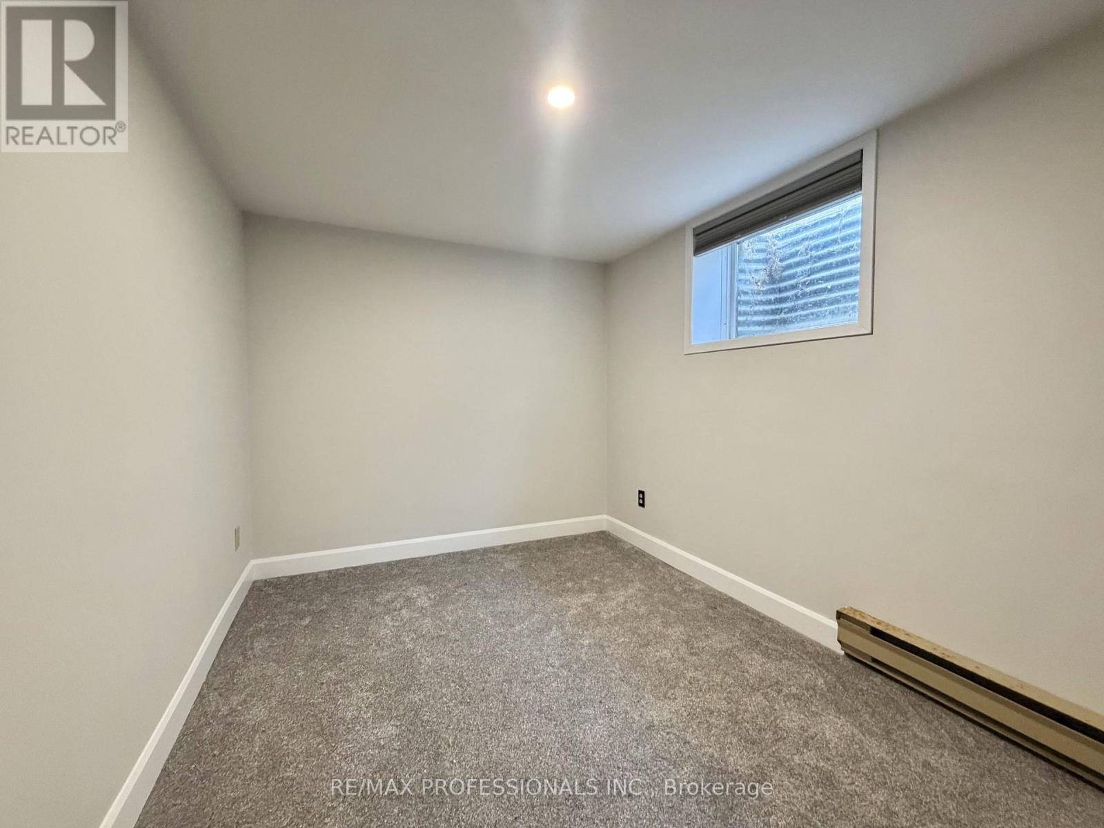 64 Bythia Street, Orangeville, Ontario  L9W 2S5 - Photo 8 - W12828256