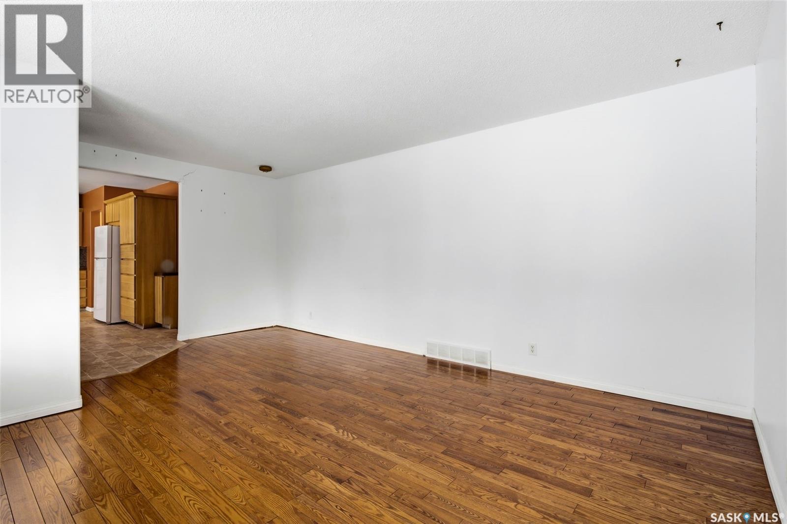 175 Walden Crescent, Regina, Saskatchewan  S4N 1L4 - Photo 6 - SK029263