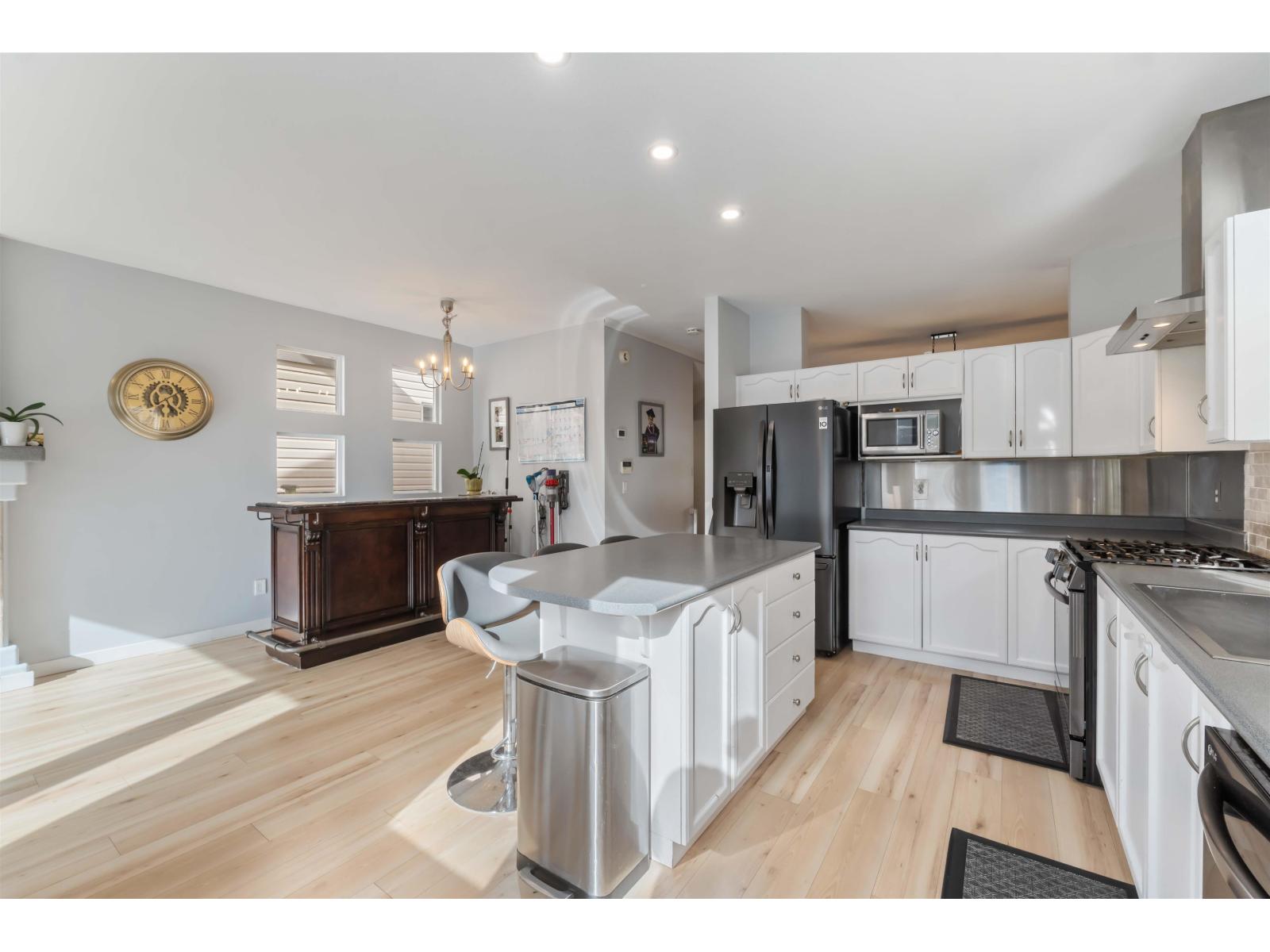 18476 66a Avenue, Surrey, British Columbia  V3S 9B1 - Photo 15 - R3094266