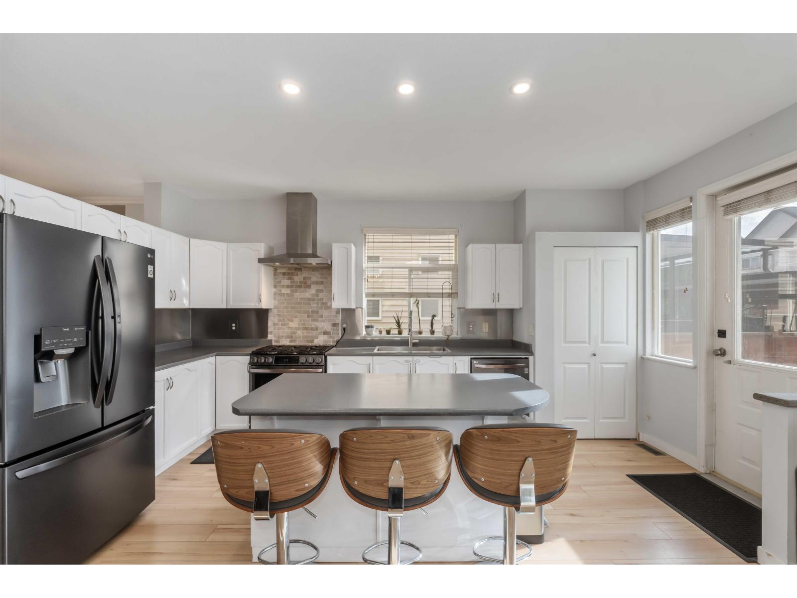 18476 66a Avenue, Surrey, British Columbia  V3S 9B1 - Photo 18 - R3094266