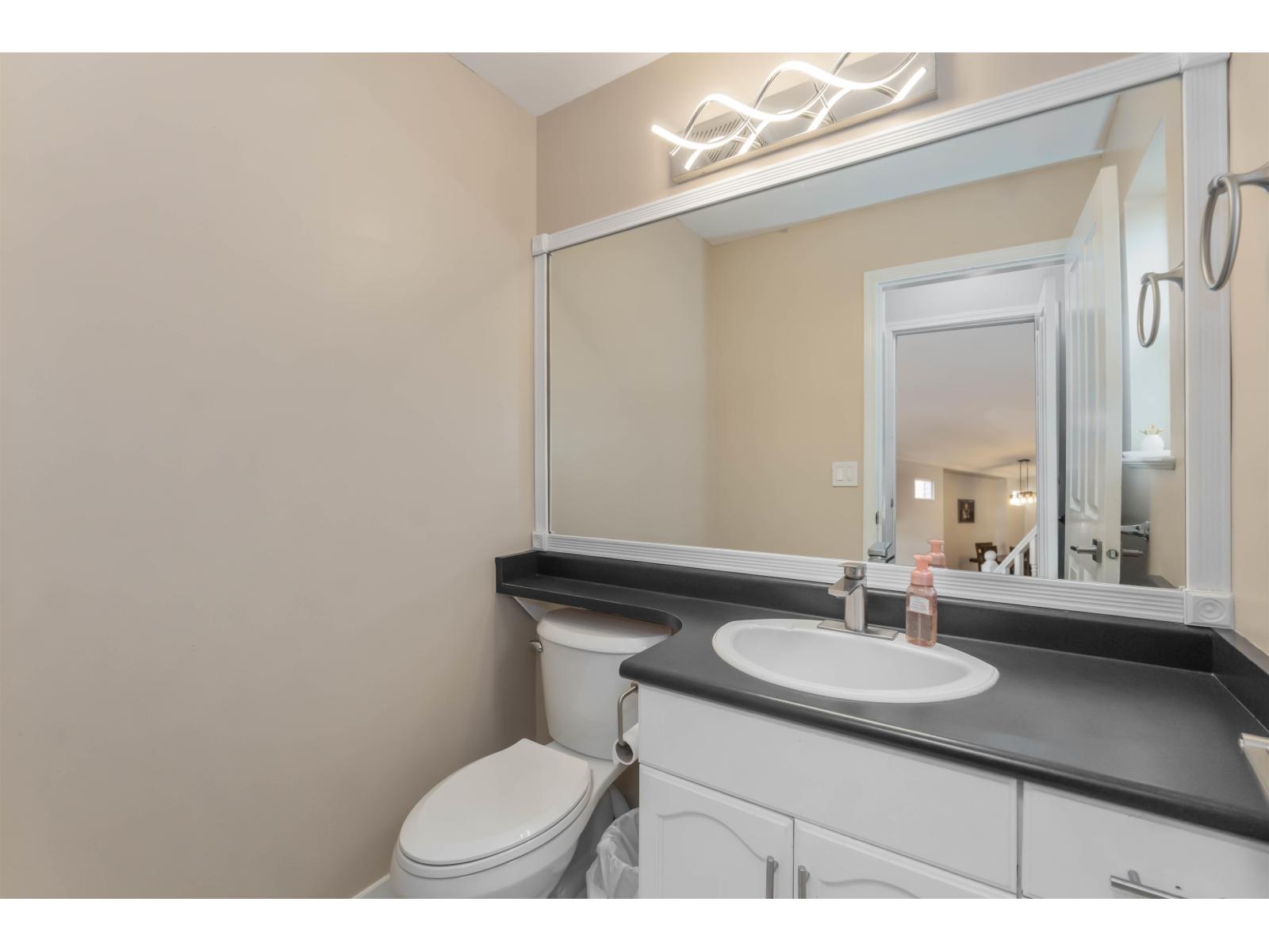 18476 66a Avenue, Surrey, British Columbia  V3S 9B1 - Photo 19 - R3094266