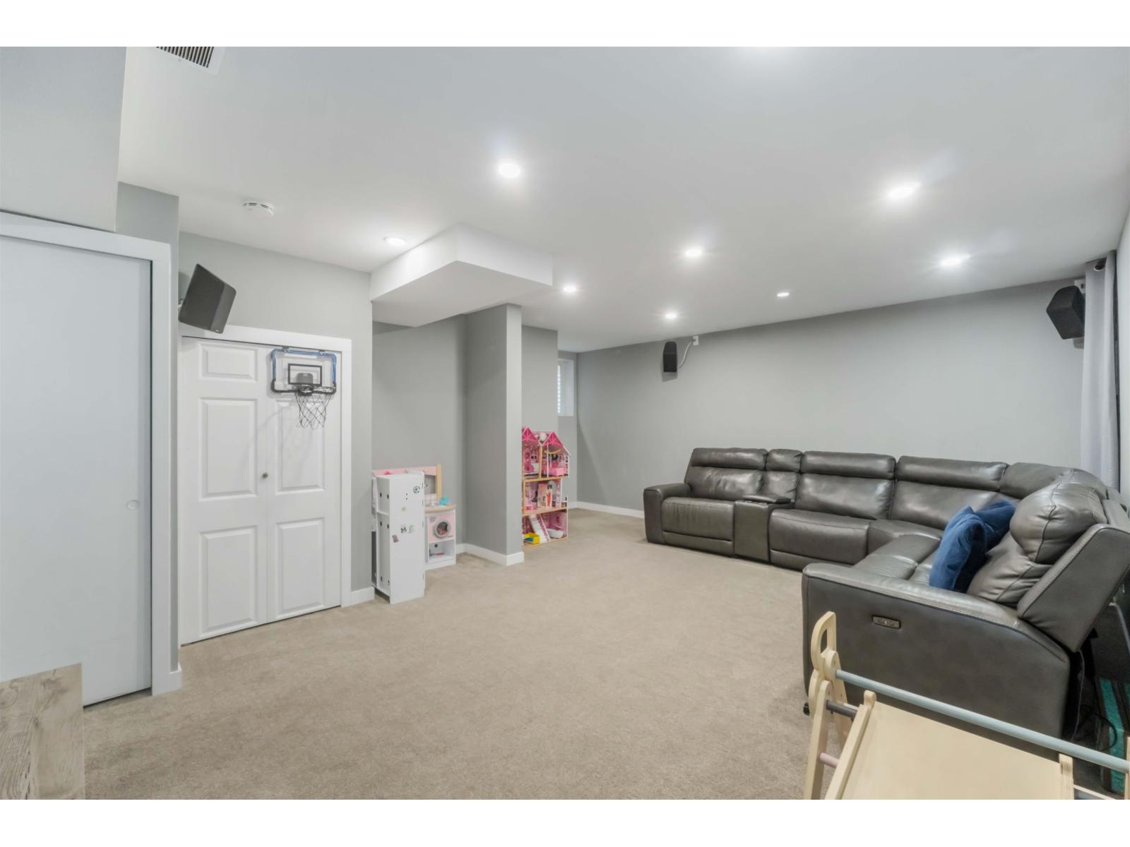 18476 66a Avenue, Surrey, British Columbia  V3S 9B1 - Photo 30 - R3094266