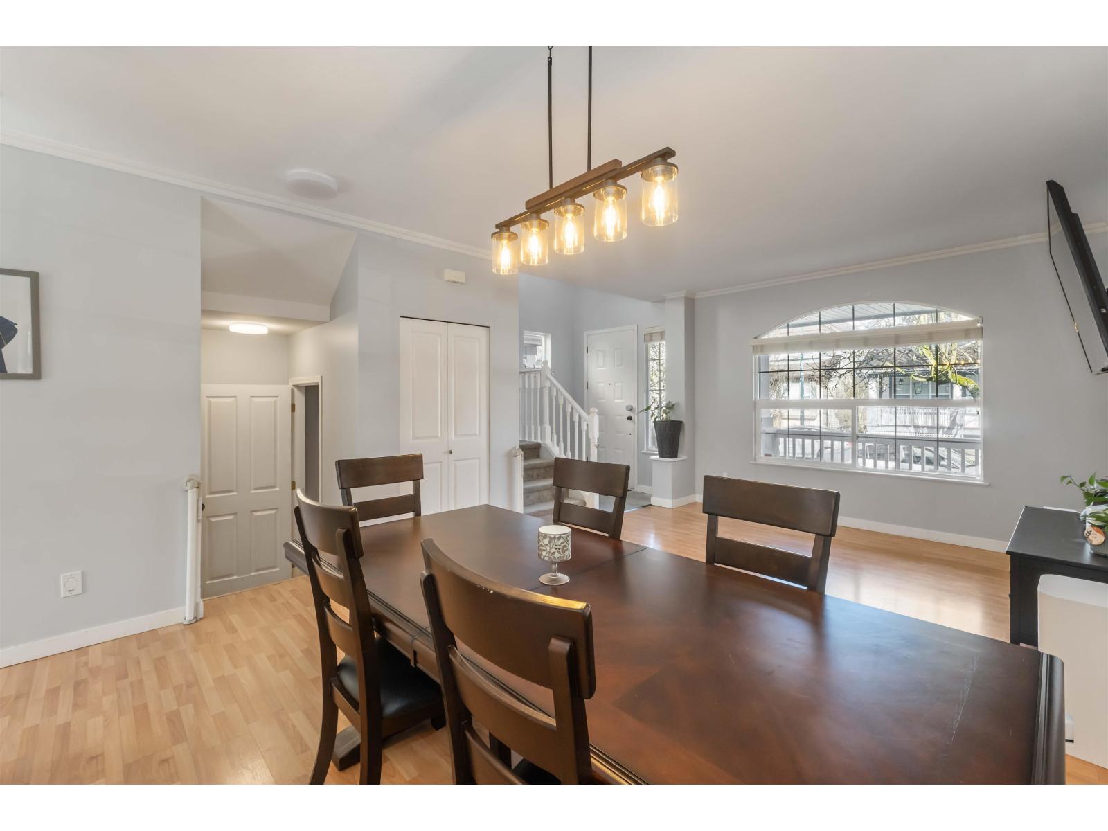 18476 66a Avenue, Surrey, British Columbia  V3S 9B1 - Photo 5 - R3094266