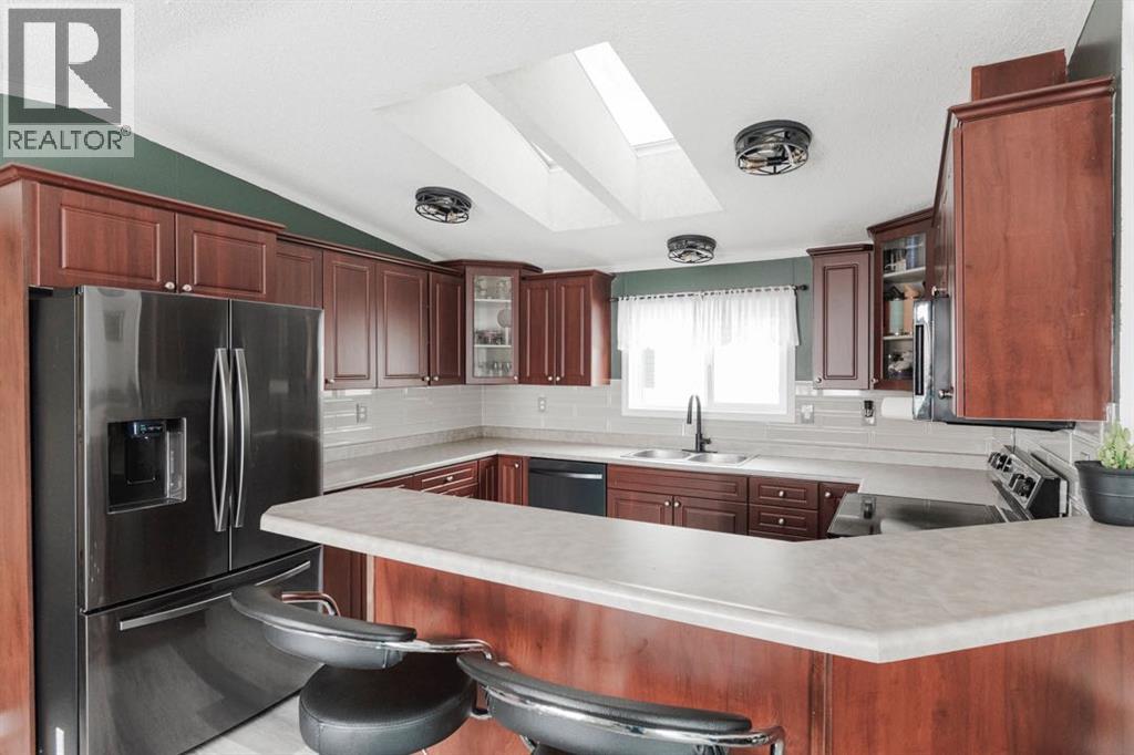 153 Lodgepole Way, Fort Mcmurray, Alberta  T9K 0H8 - Photo 11 - A2287044
