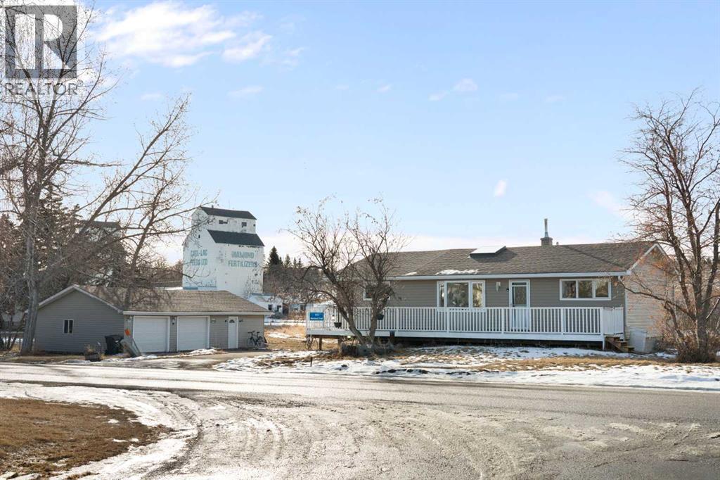 111 Macleod Trail E, Rural Foothills County, Alberta  T1S 5J4 - Photo 2 - A2284670