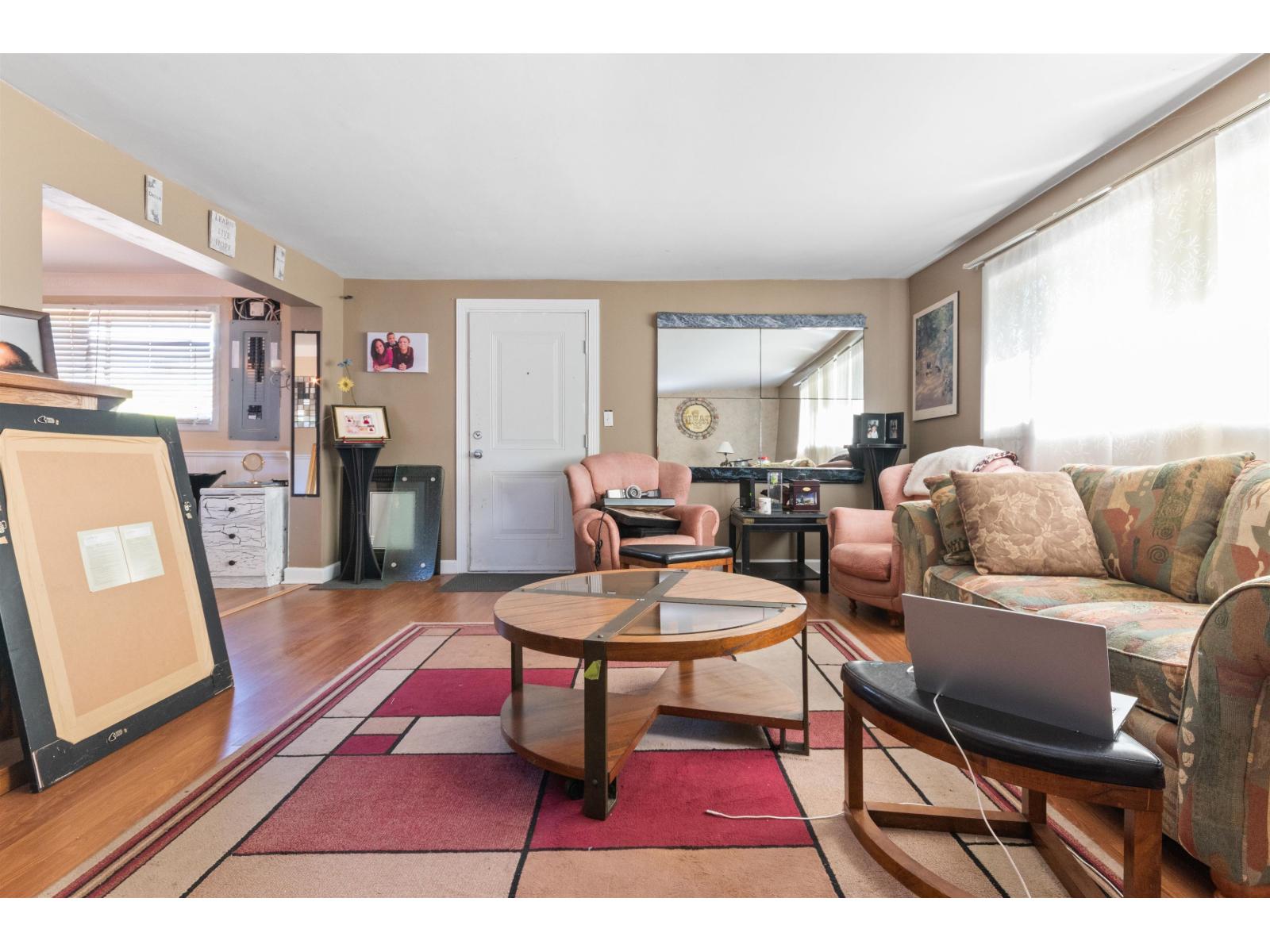 586 6th Avenue, Hope, Hope, British Columbia  V0X 1L0 - Photo 5 - R3094177