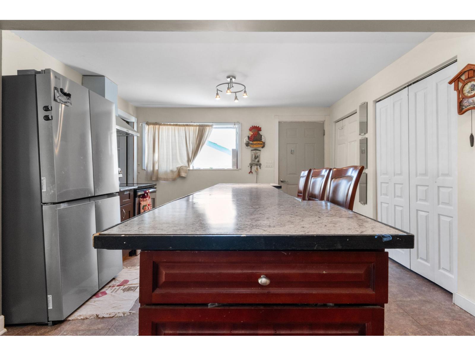 586 6th Avenue, Hope, Hope, British Columbia  V0X 1L0 - Photo 8 - R3094177