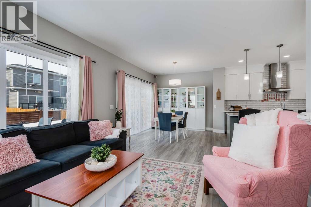 1260 Chinook Gate Bay Sw, Airdrie, Alberta  T4B 5J2 - Photo 5 - A2286771