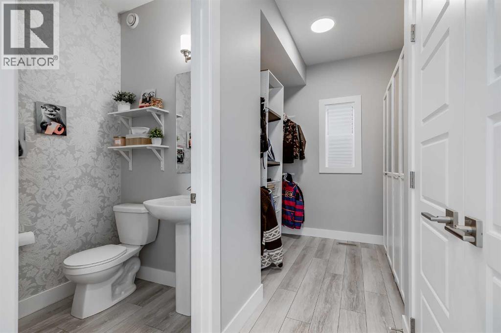 1260 Chinook Gate Bay Sw, Airdrie, Alberta  T4B 5J2 - Photo 17 - A2286771