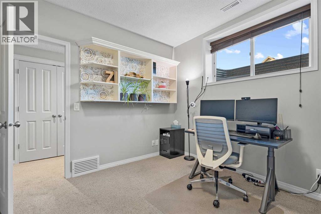 40 Drake Landing Way, Okotoks, Alberta  T1S 0C3 - Photo 35 - A2289086