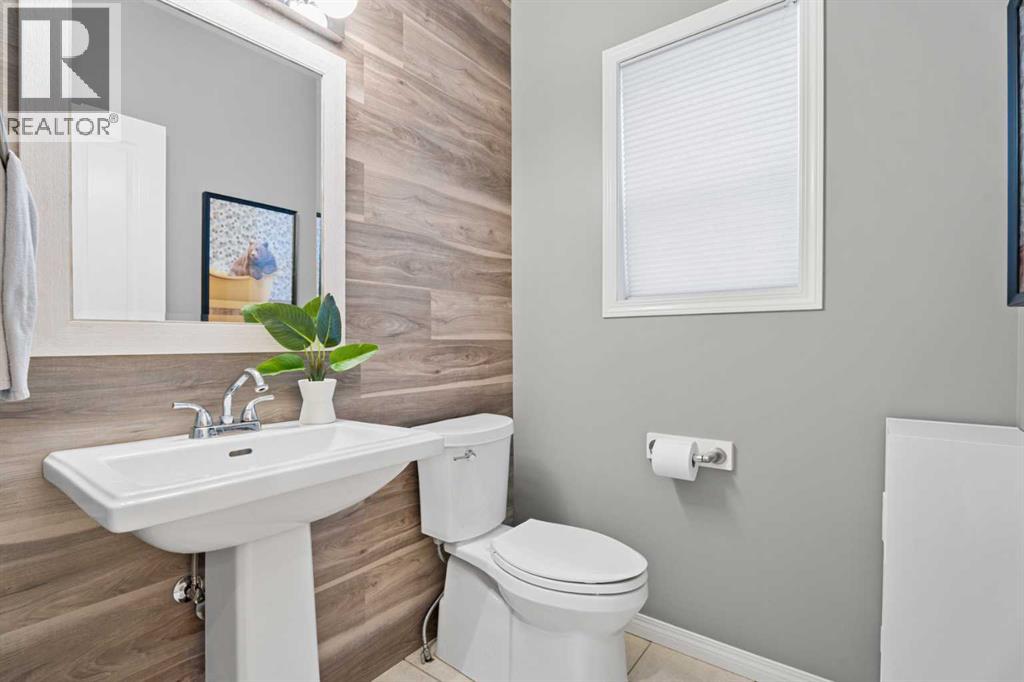 40 Drake Landing Way, Okotoks, Alberta  T1S 0C3 - Photo 19 - A2289086