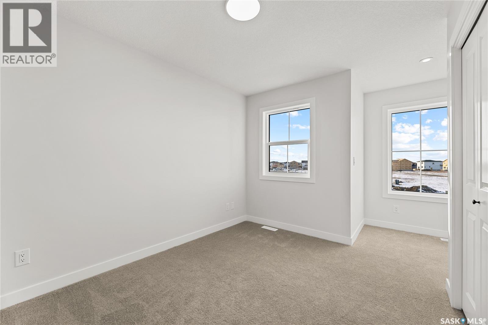 279 Nazarali Way, Saskatoon, Saskatchewan  S7V 1X6 - Photo 37 - SK029346