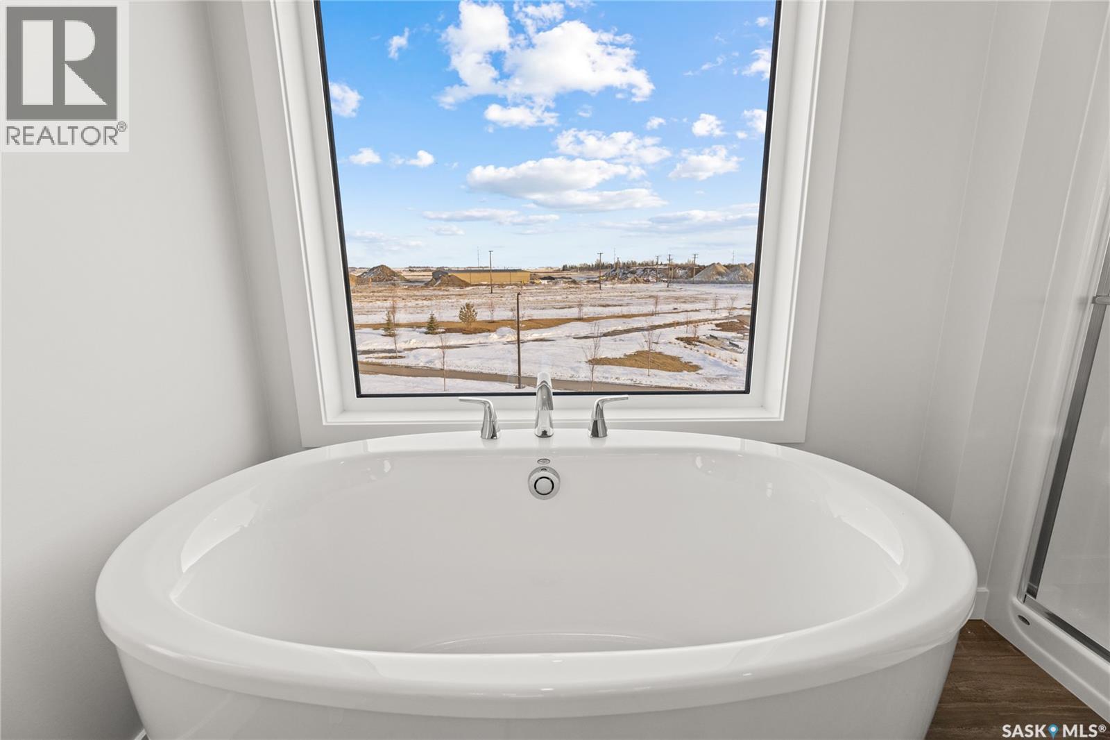 279 Nazarali Way, Saskatoon, Saskatchewan  S7V 1X6 - Photo 46 - SK029346