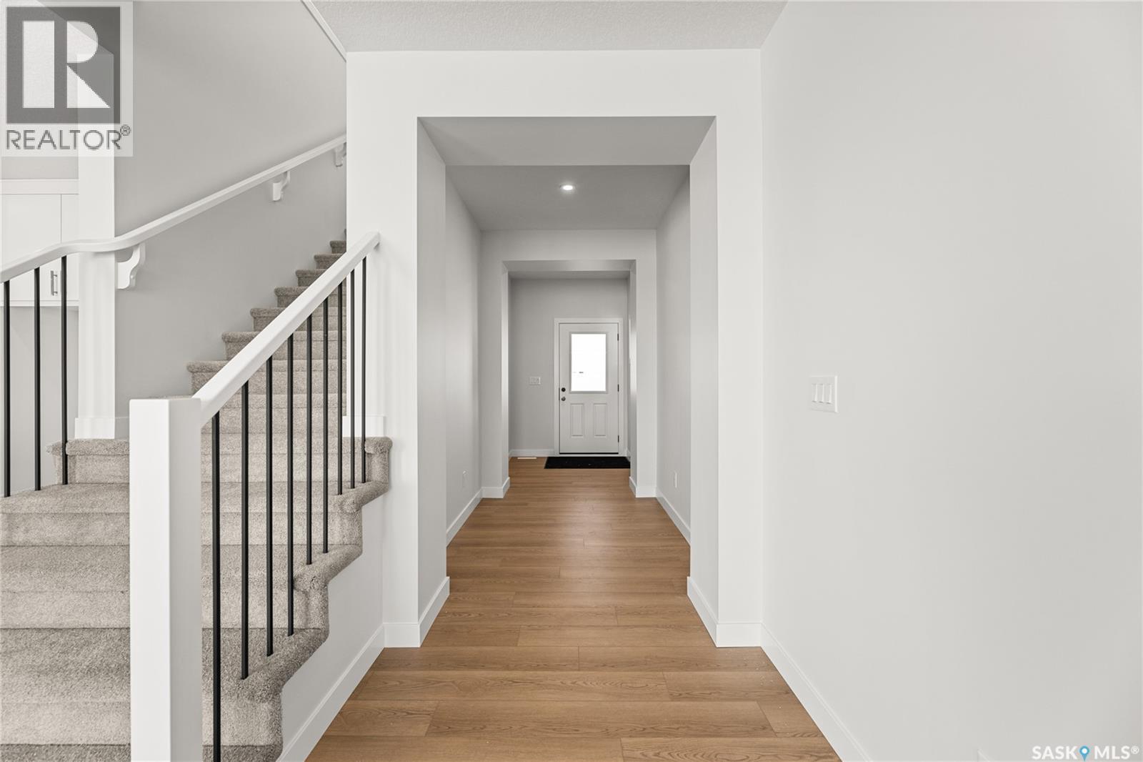 279 Nazarali Way, Saskatoon, Saskatchewan  S7V 1X6 - Photo 8 - SK029346