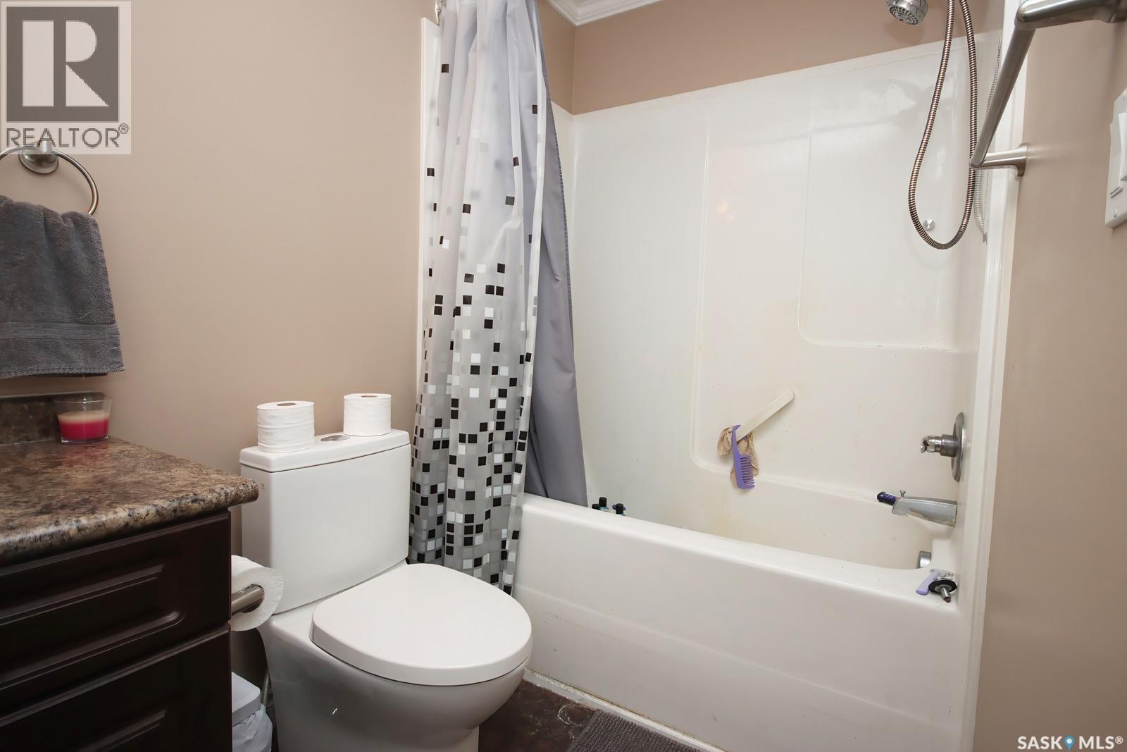 1805 3rd Street, Estevan, Saskatchewan  S4A 0T1 - Photo 13 - SK029338