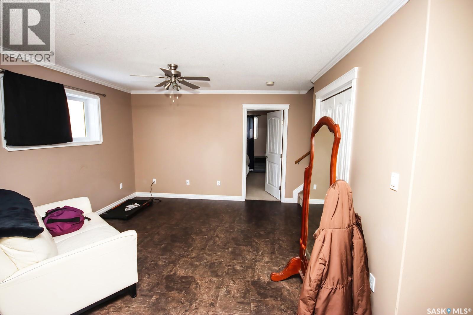 1805 3rd Street, Estevan, Saskatchewan  S4A 0T1 - Photo 41 - SK029338