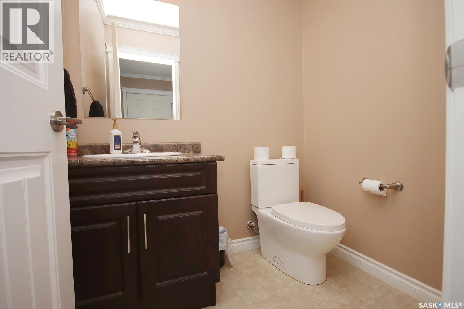 1805 3rd Street, Estevan, Saskatchewan  S4A 0T1 - Photo 7 - SK029338