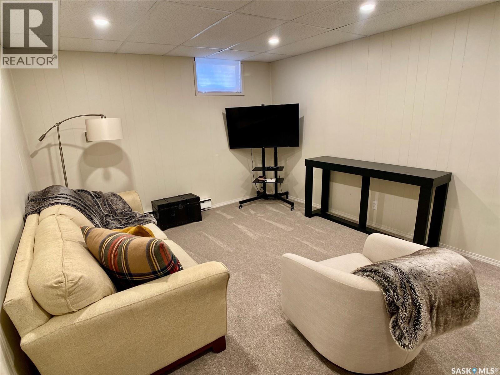 91 Moir Drive, Oxbow, Saskatchewan  S0C 2B0 - Photo 23 - SK029313