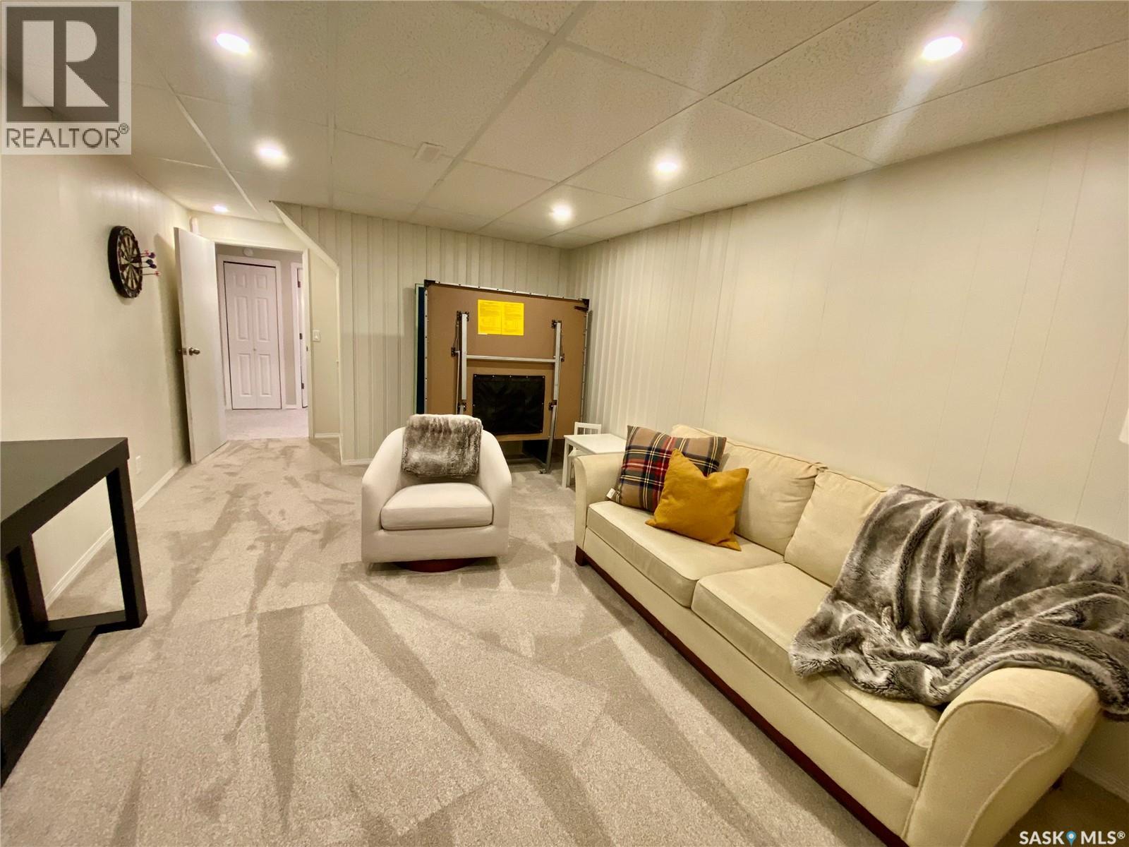 91 Moir Drive, Oxbow, Saskatchewan  S0C 2B0 - Photo 24 - SK029313