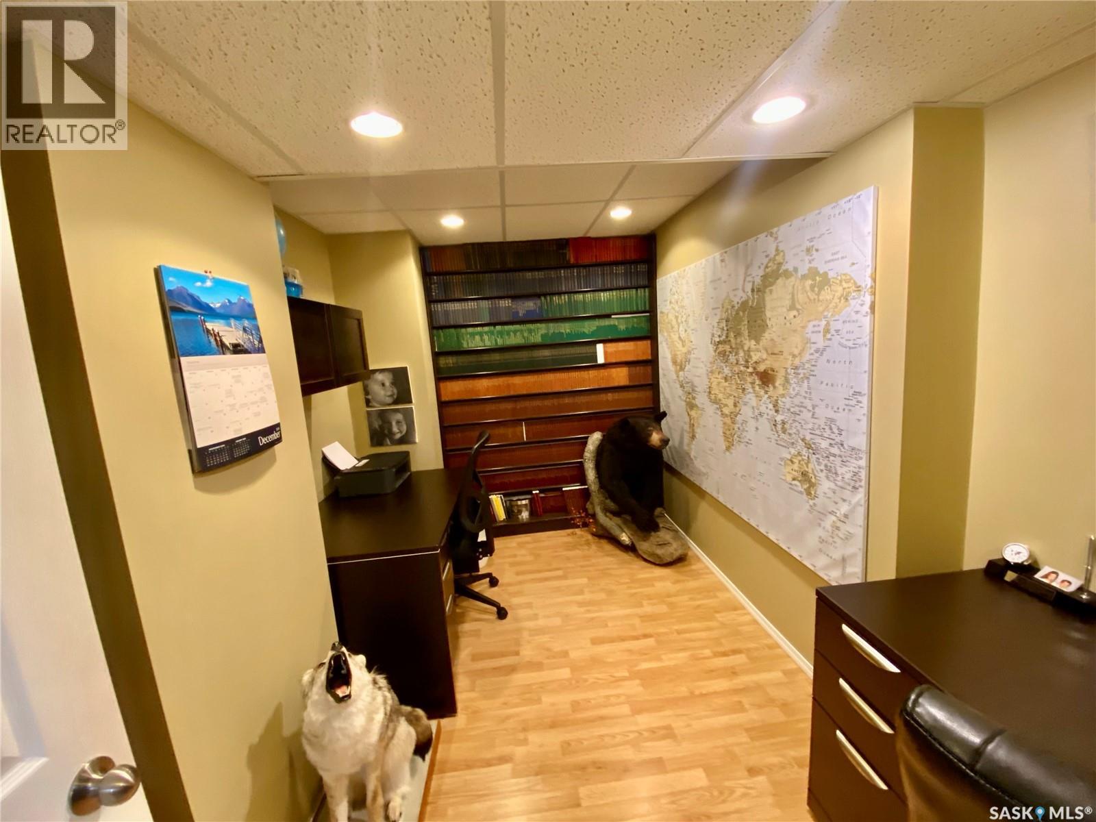 91 Moir Drive, Oxbow, Saskatchewan  S0C 2B0 - Photo 31 - SK029313