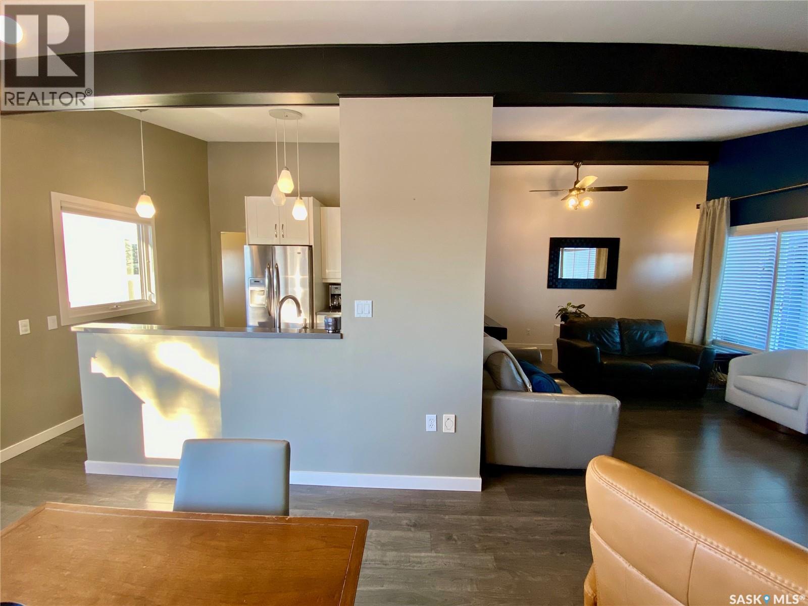 91 Moir Drive, Oxbow, Saskatchewan  S0C 2B0 - Photo 9 - SK029313