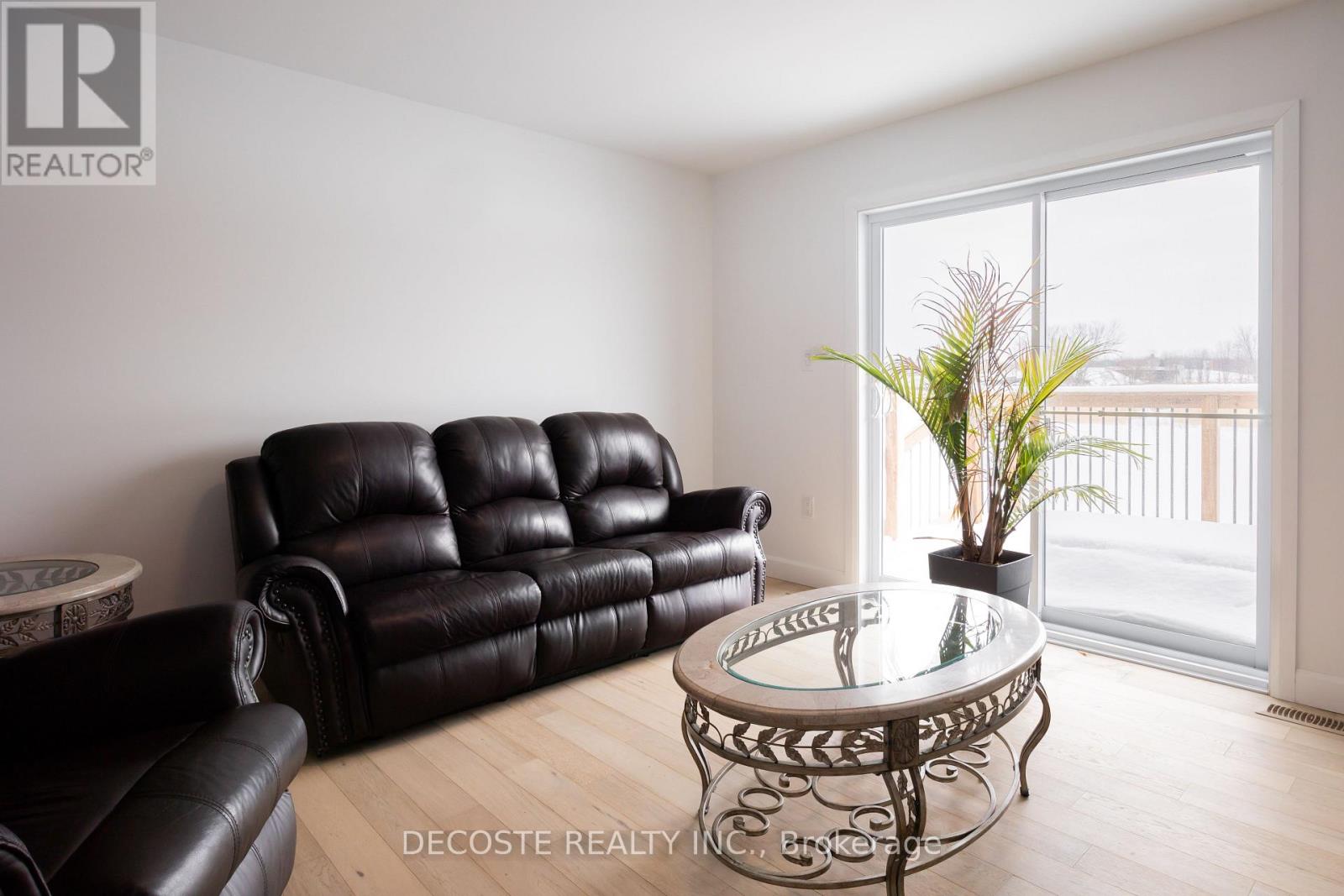 24 S Beech Street, South Glengarry, Ontario K0C 1N0 - Photo 11 - X12828338