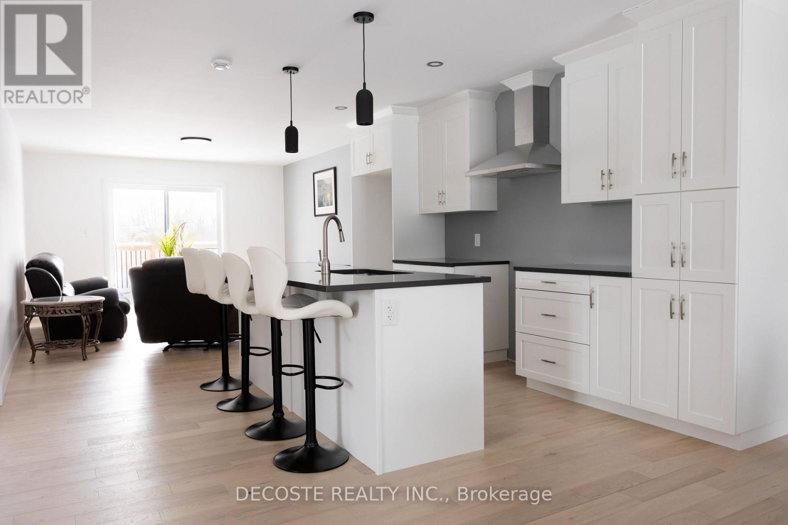 24 S Beech Street, South Glengarry, Ontario K0C 1N0 - Photo 4 - X12828338