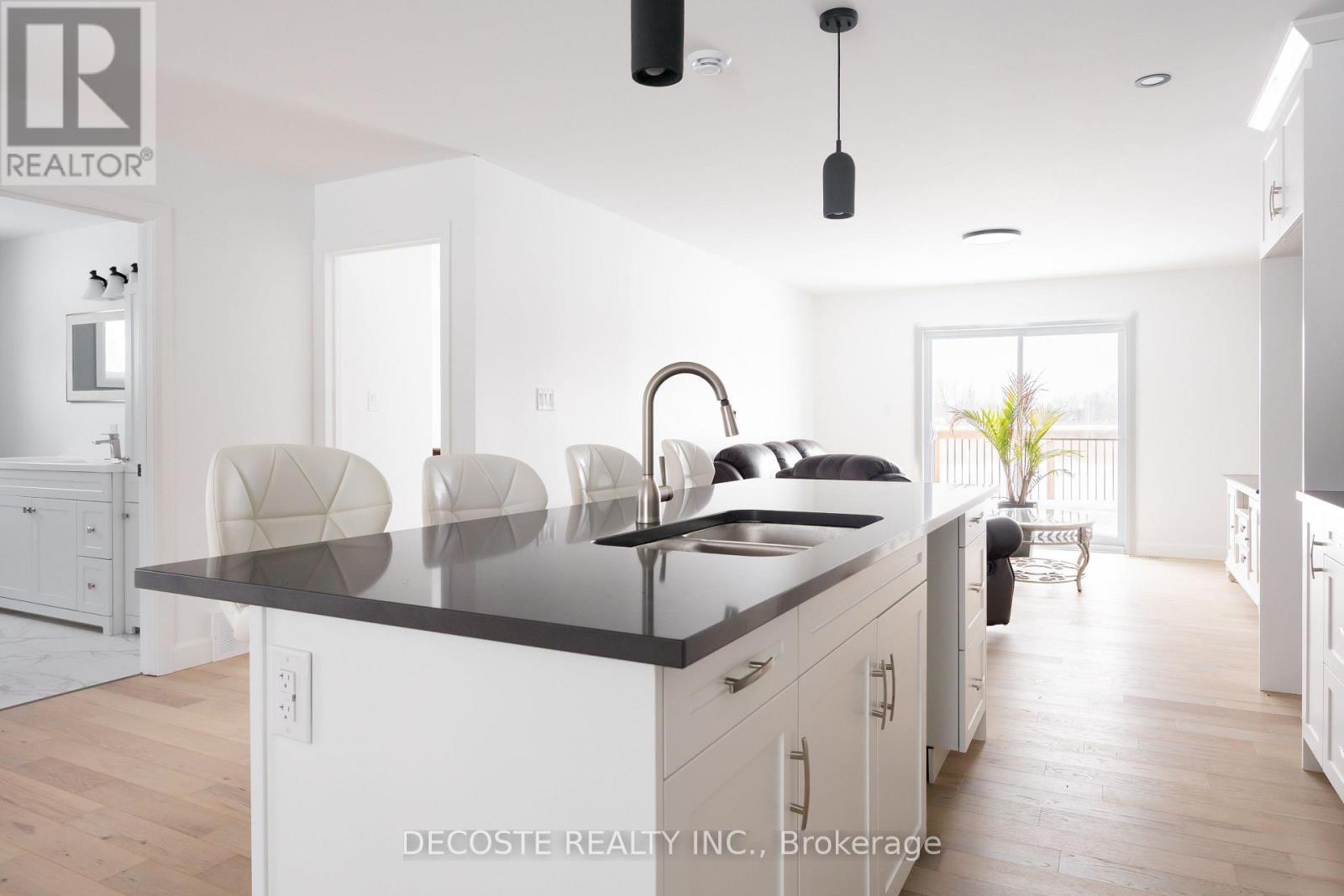 24 S Beech Street, South Glengarry, Ontario K0C 1N0 - Photo 8 - X12828338