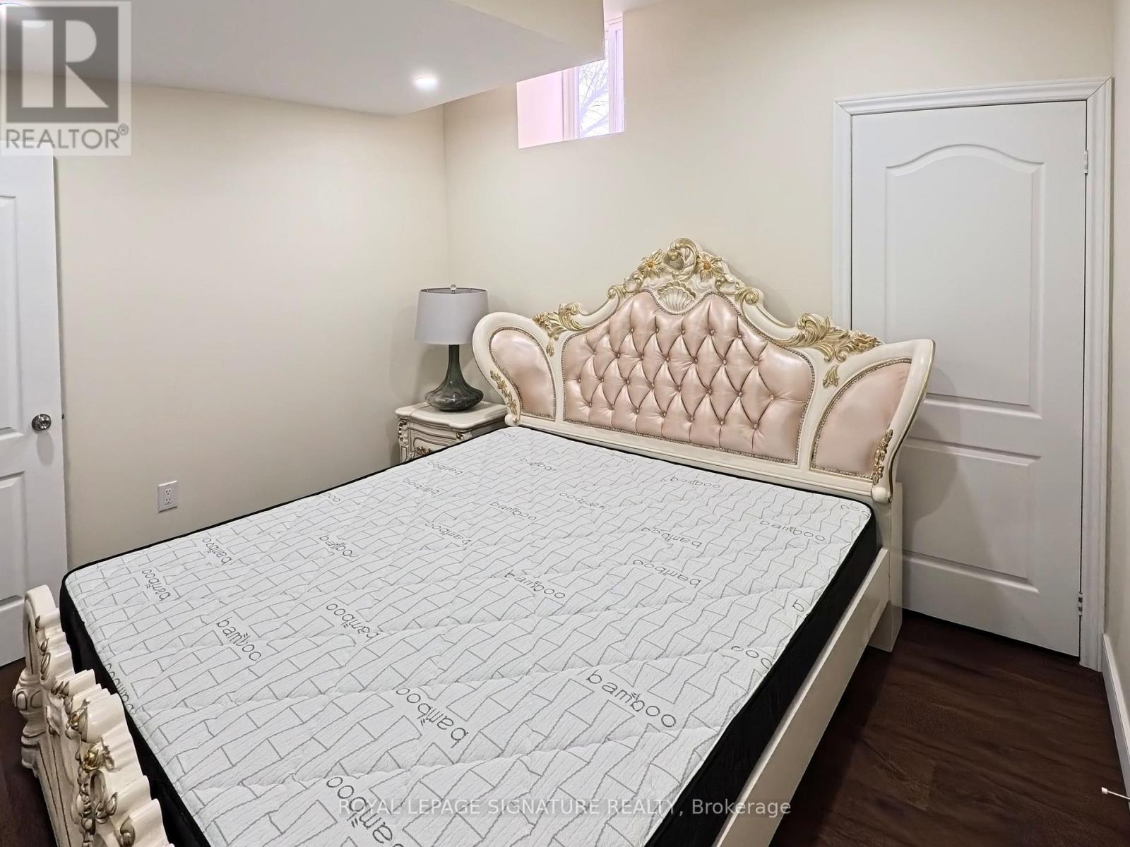 231 Hillsview Drive, Richmond Hill, Ontario  L4C 1T2 - Photo 10 - N12826356