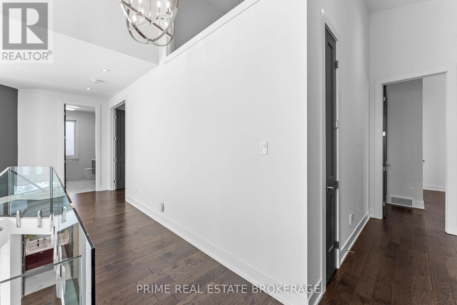 115 South Carriage Road, London North, Ontario  N6H 0C6 - Photo 18 - X12827836