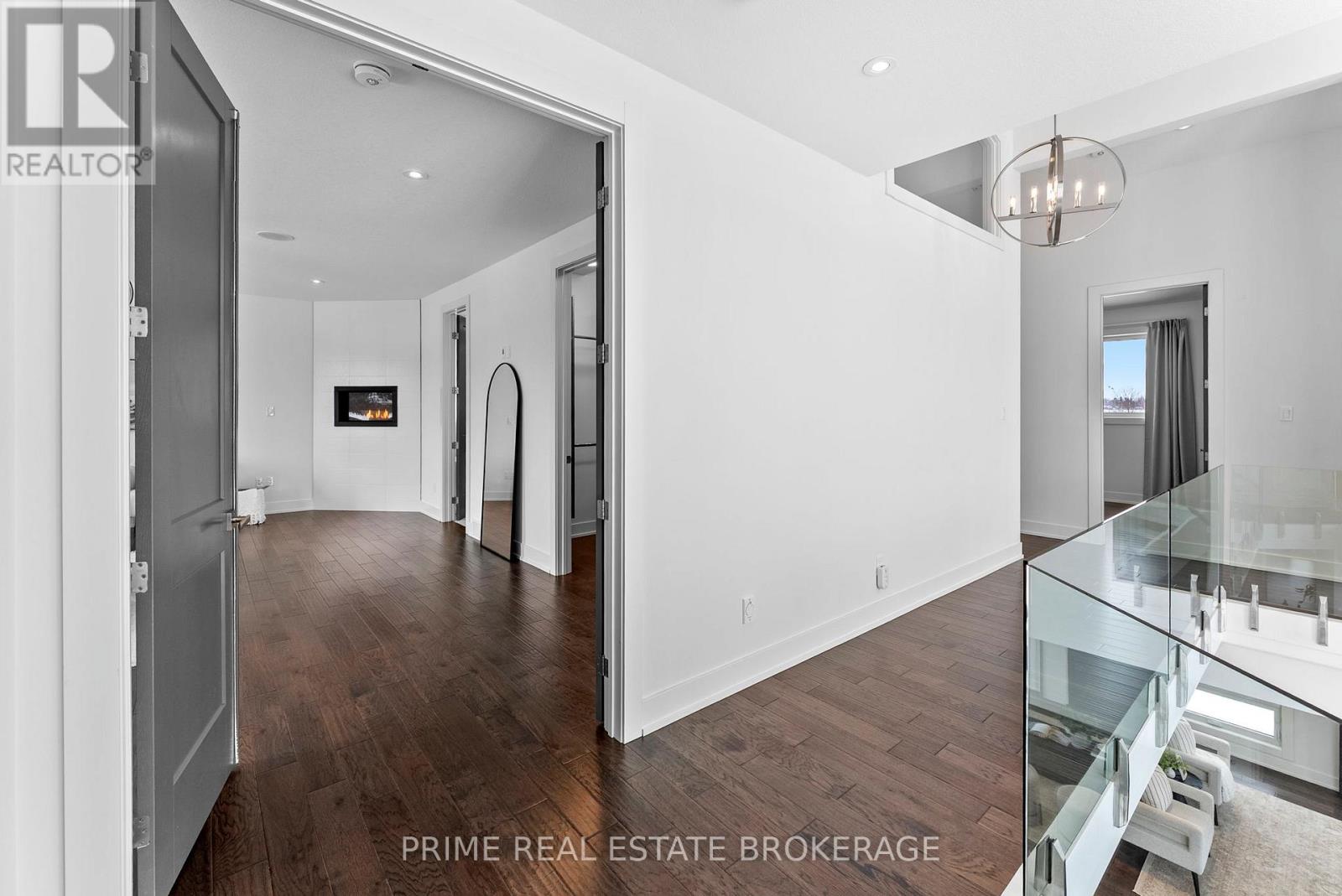 115 South Carriage Road, London North, Ontario  N6H 0C6 - Photo 19 - X12827836