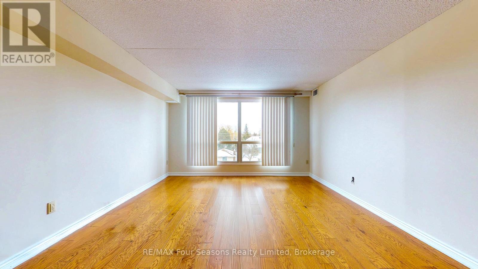 409 - 172 Eighth Street, Collingwood, Ontario  L9Y 4T2 - Photo 7 - S12828326