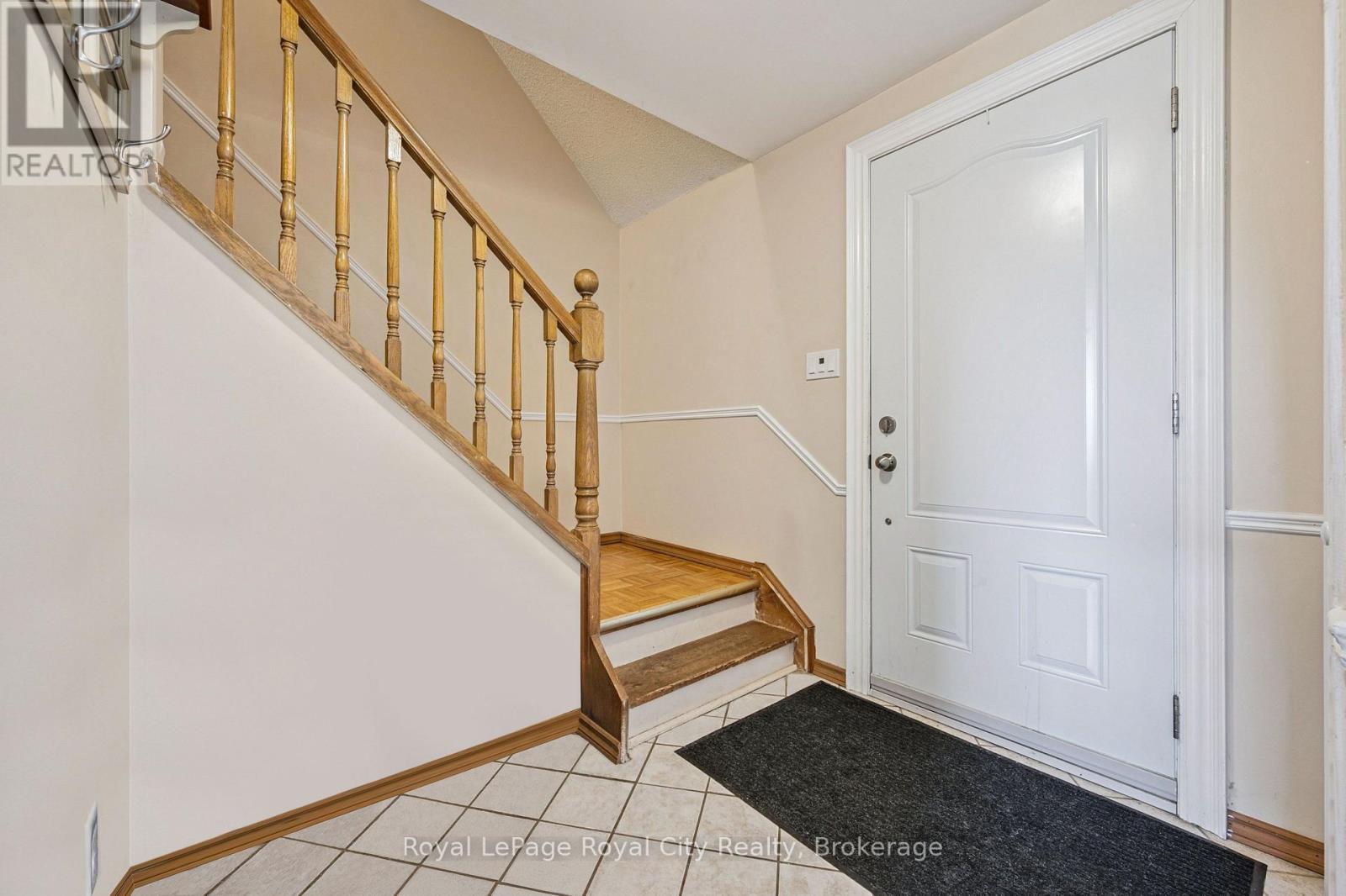 361 Ironwood Road, Guelph, Ontario  N1G 3P2 - Photo 5 - X12828312