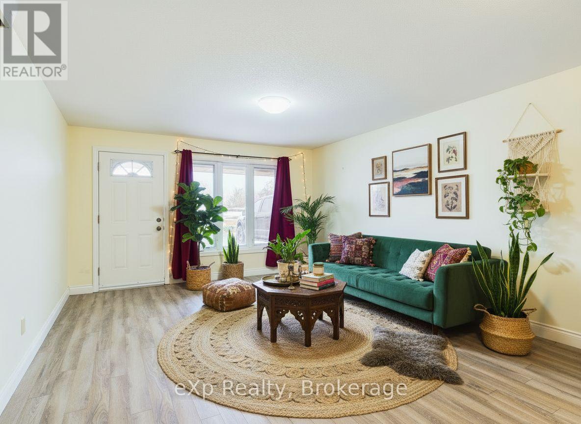 4 - 55 Regent Street S, Arran-Elderslie, Ontario  N0G 2N0 - Photo 3 - X12828324
