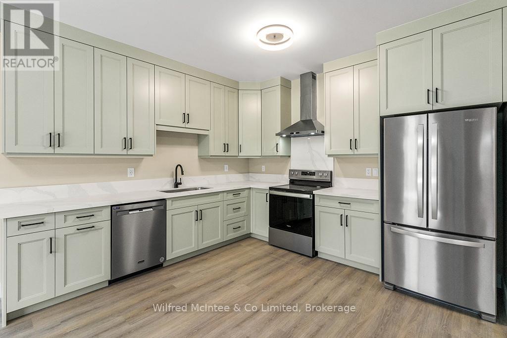 225 Saugeen Street, Saugeen Shores, Ontario  N0H 2L0 - Photo 13 - X12828372