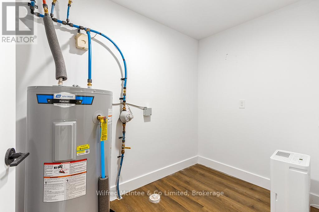 225 Saugeen Street, Saugeen Shores, Ontario  N0H 2L0 - Photo 31 - X12828372