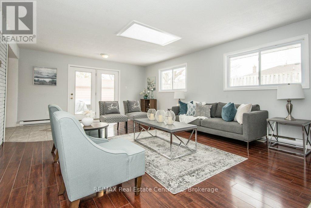 31 Sunnylea Crescent, Guelph (General Hospital), Ontario  N1E 1W3 - Photo 13 - X12828380