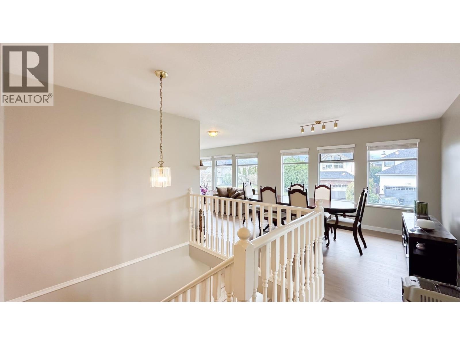 12055 Chestnut Crescent, Pitt Meadows, British Columbia  V3Y 2L6 - Photo 7 - R3092797